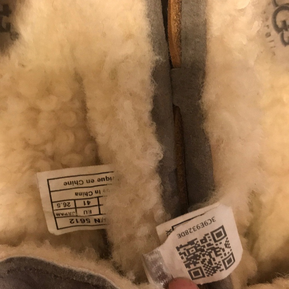 🍂UGG Slippers🍂 - Picture 5 of 5